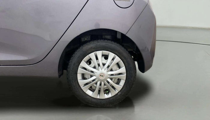 2017 Hyundai Eon ERA +, Petrol, Manual, 19,067 km, Left Rear Wheel