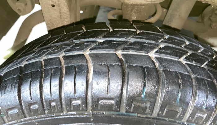 2017 Maruti Alto 800 LXI, Petrol, Manual, 13,097 km, Right Rear Tyre Tread