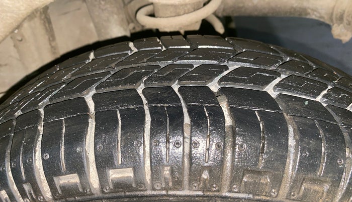 2017 Maruti Alto 800 LXI, Petrol, Manual, 13,097 km, Left Rear Tyre Tread