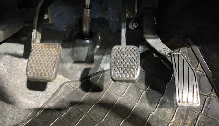 2017 Maruti Alto 800 LXI, Petrol, Manual, 13,097 km, Pedals