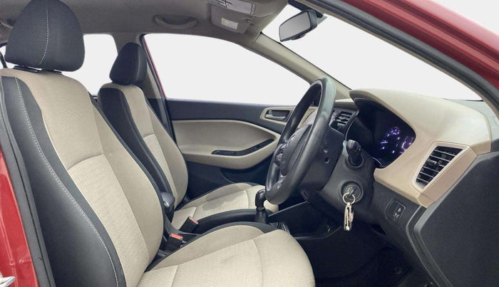 2017 Hyundai Elite i20 SPORTZ 1.2, Petrol, Manual, 1,16,918 km, Right Side Front Door Cabin