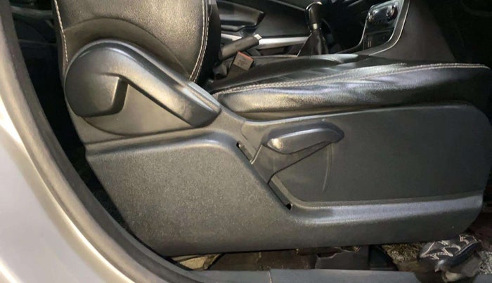 2019 Ford Ecosport TITANIUM + 1.5L DIESEL, Diesel, Manual, 1,07,615 km, Driver Side Adjustment Panel