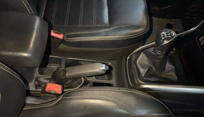 2019 Ford Ecosport TITANIUM + 1.5L DIESEL, Diesel, Manual, 1,07,615 km, Gear Lever