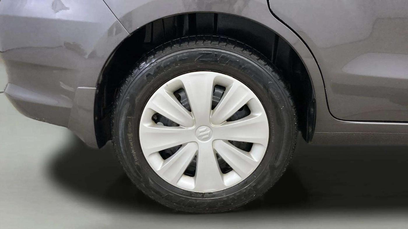 2017 Maruti Ertiga VXI ABS, Petrol, Manual, 19,785 km, Right Rear Wheel