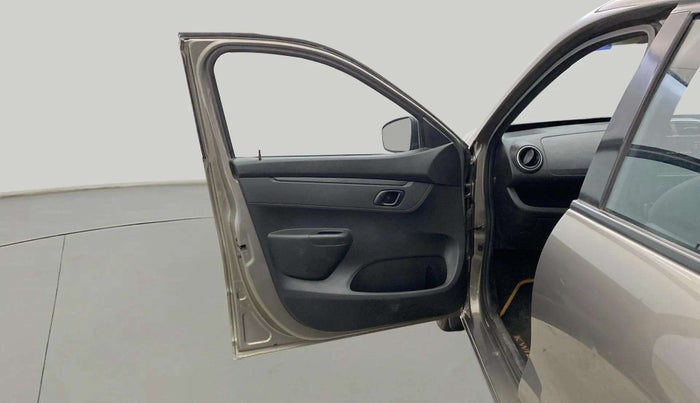 2019 Renault Kwid RXL, Petrol, Manual, 82,154 km, LHS Front Door