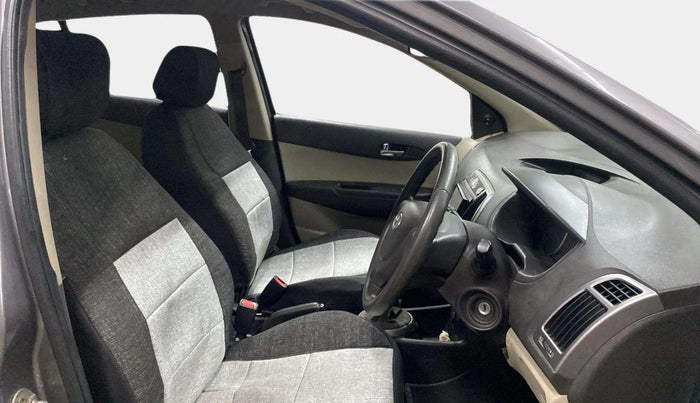 2012 Hyundai i20 MAGNA 1.2, Petrol, Manual, 47,690 km, Right Side Front Door Cabin