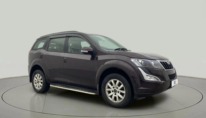 2016 Mahindra XUV500 W4, Diesel, Manual, 88,984 km, Right Front Diagonal