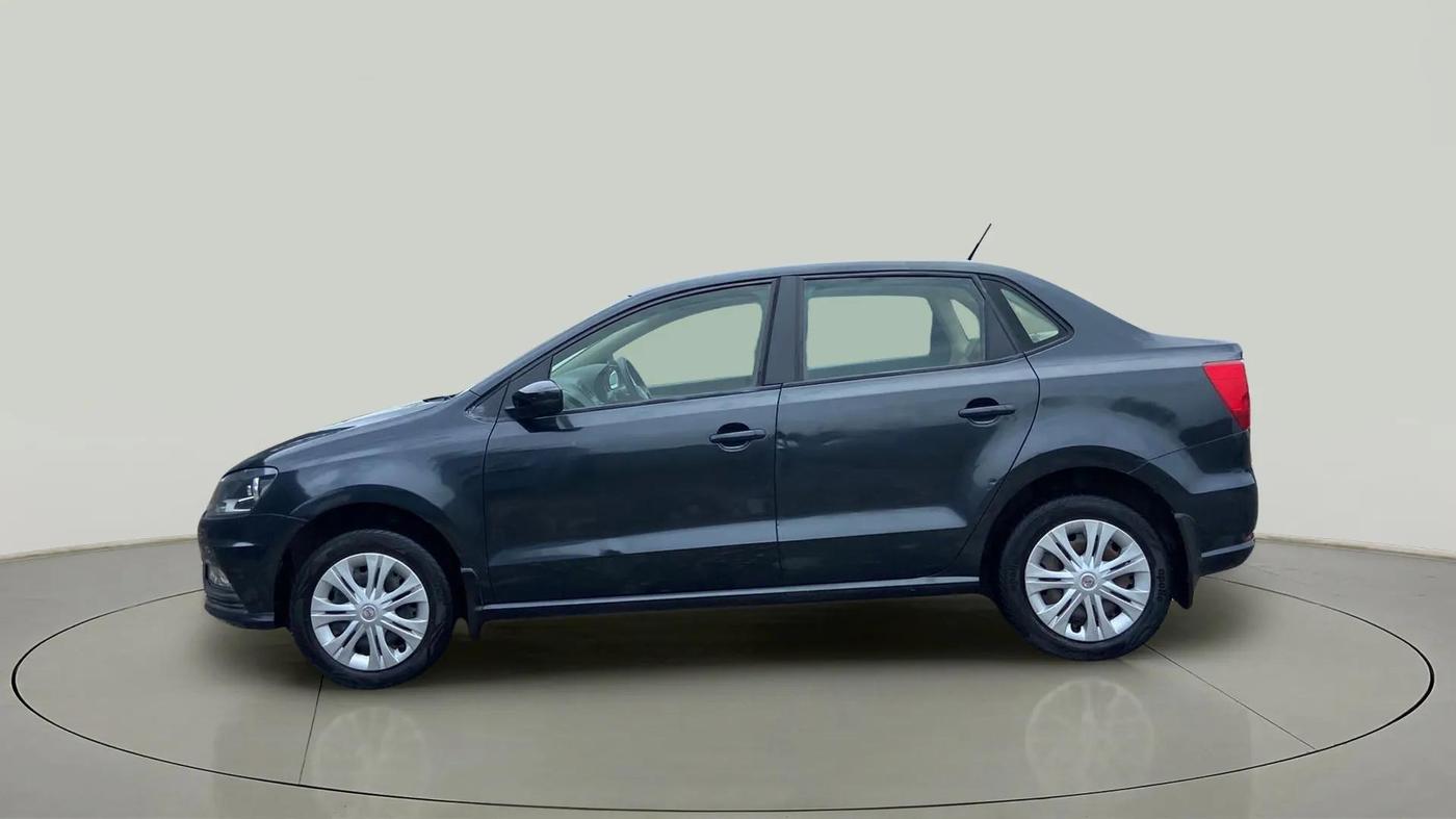 2017 Volkswagen Ameo COMFORTLINE 1.2L, Petrol, Manual, 41,367 km, Left Side