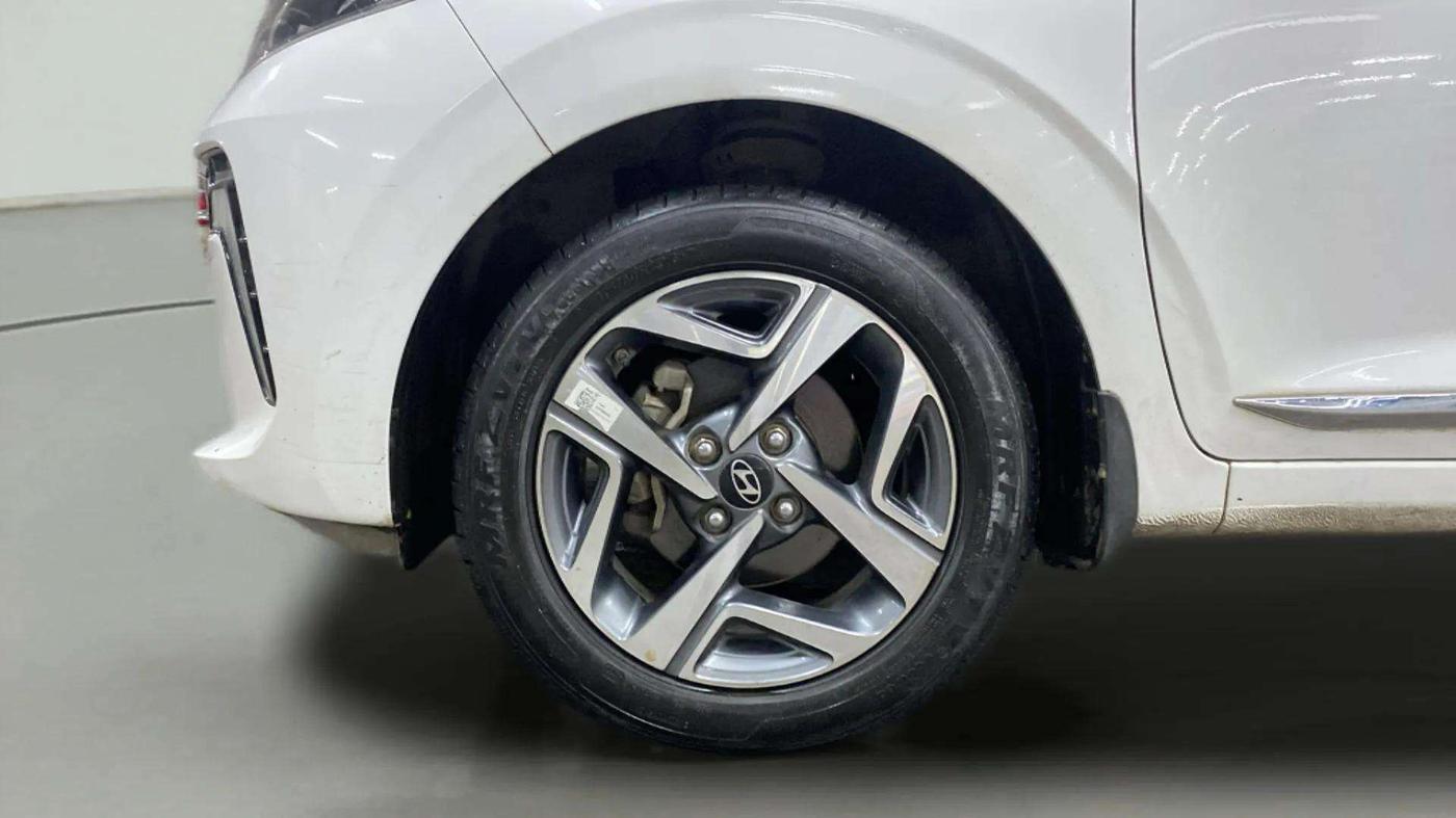 2024 Hyundai AURA SX 1.2 CNG, CNG, Manual, 44,971 km, Left Front Wheel