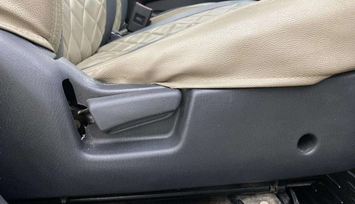 2018 Maruti Alto K10 VXI (O) AMT, Petrol, Automatic, 78,405 km, Driver Side Adjustment Panel