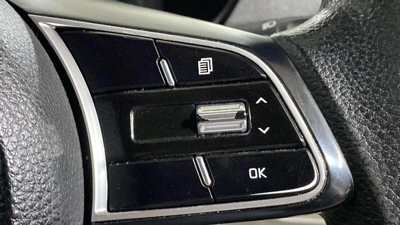 2022 KIA CARENS PRESTIGE 1.5 PETROL 7 STR, Petrol, Manual, 39,563 km, Adaptive Cruise Control