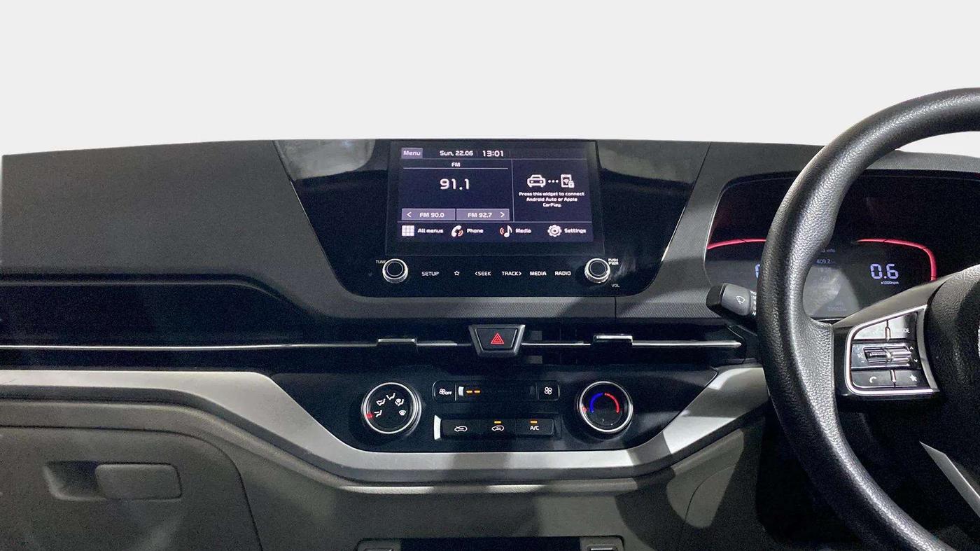 2022 KIA CARENS PRESTIGE 1.5 PETROL 7 STR, Petrol, Manual, 39,563 km, Air Conditioner