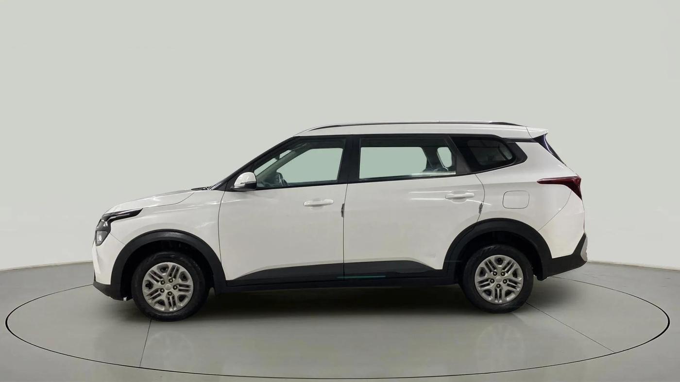 2022 KIA CARENS PRESTIGE 1.5 PETROL 7 STR, Petrol, Manual, 39,563 km, Left Side