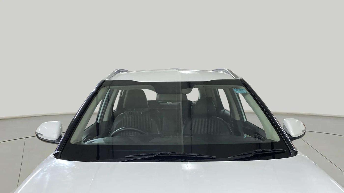2022 KIA CARENS PRESTIGE 1.5 PETROL 7 STR, Petrol, Manual, 39,563 km, Front Windshield