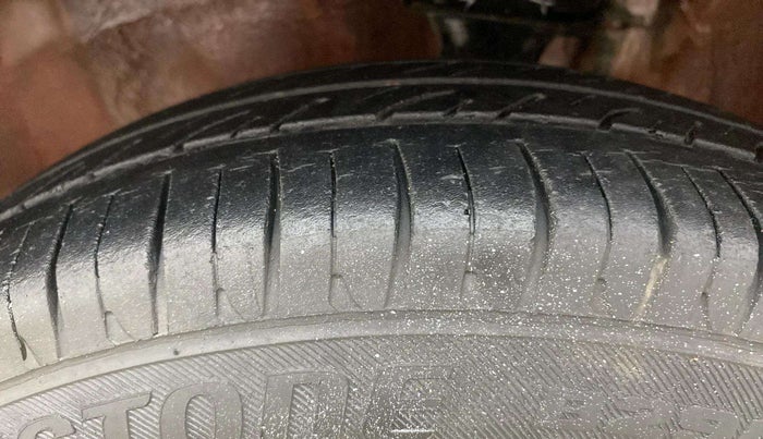 2015 Maruti Alto 800 LXI, Petrol, Manual, 58,910 km, Left Front Tyre Tread