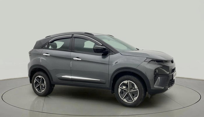 2024 Tata NEXON FEARLESS + SUNROOF DCA DUAL TONE 1.2 PETROL, Petrol, Automatic, 5,380 km, Right Front Diagonal
