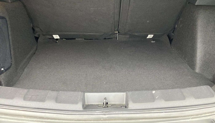 2024 Tata NEXON FEARLESS + SUNROOF DCA DUAL TONE 1.2 PETROL, Petrol, Automatic, 5,380 km, Boot Open Zoomed View