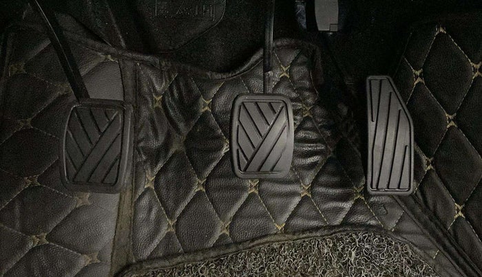 2021 Maruti XL6 ZETA MT, Petrol, Manual, 72,432 km, Pedals