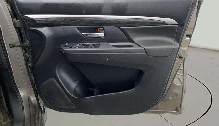2021 Maruti XL6 ZETA MT, Petrol, Manual, 72,432 km, Driver Side Door Panels Control