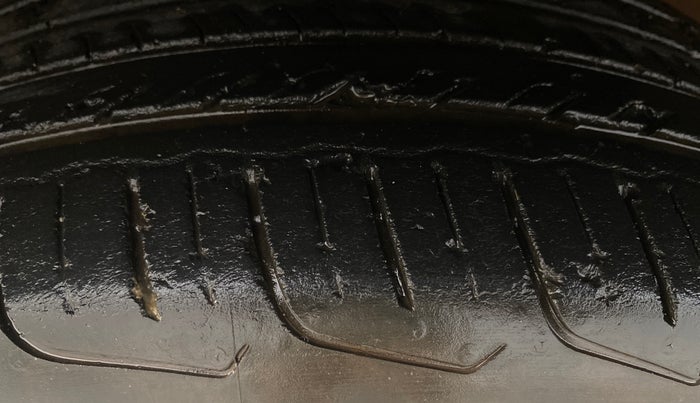 2023 Maruti FRONX DELTA PLUS 1.2MT, Petrol, Manual, 31,992 km, Left Front Tyre Tread