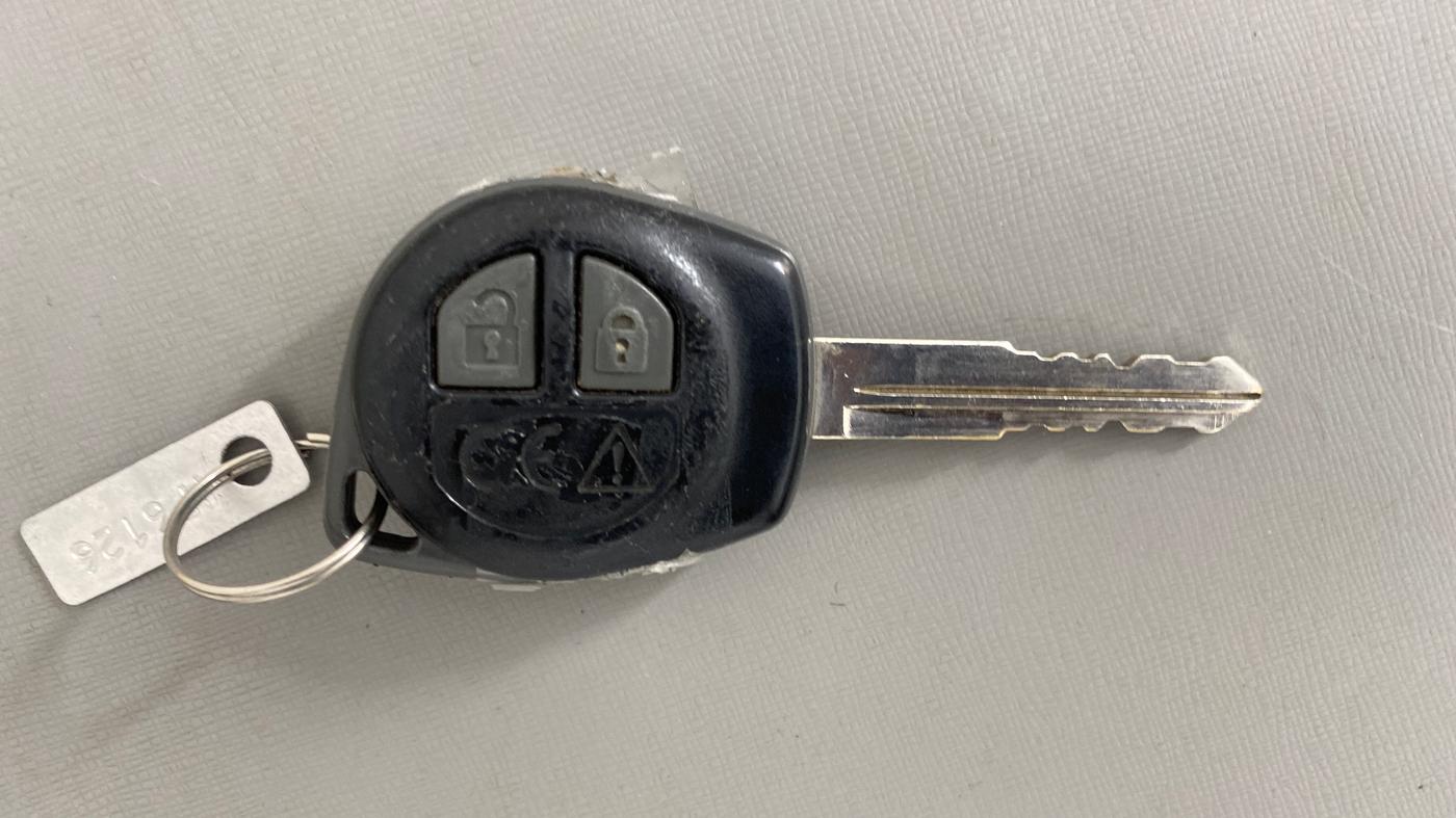 2023 Maruti FRONX DELTA PLUS 1.2MT, Petrol, Manual, 31,992 km, Key Close Up