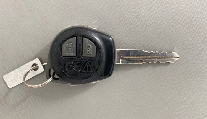 2023 Maruti FRONX DELTA PLUS 1.2MT, Petrol, Manual, 31,992 km, Key Close Up