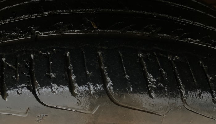 2023 Maruti FRONX DELTA PLUS 1.2MT, Petrol, Manual, 31,992 km, Right Front Tyre Tread