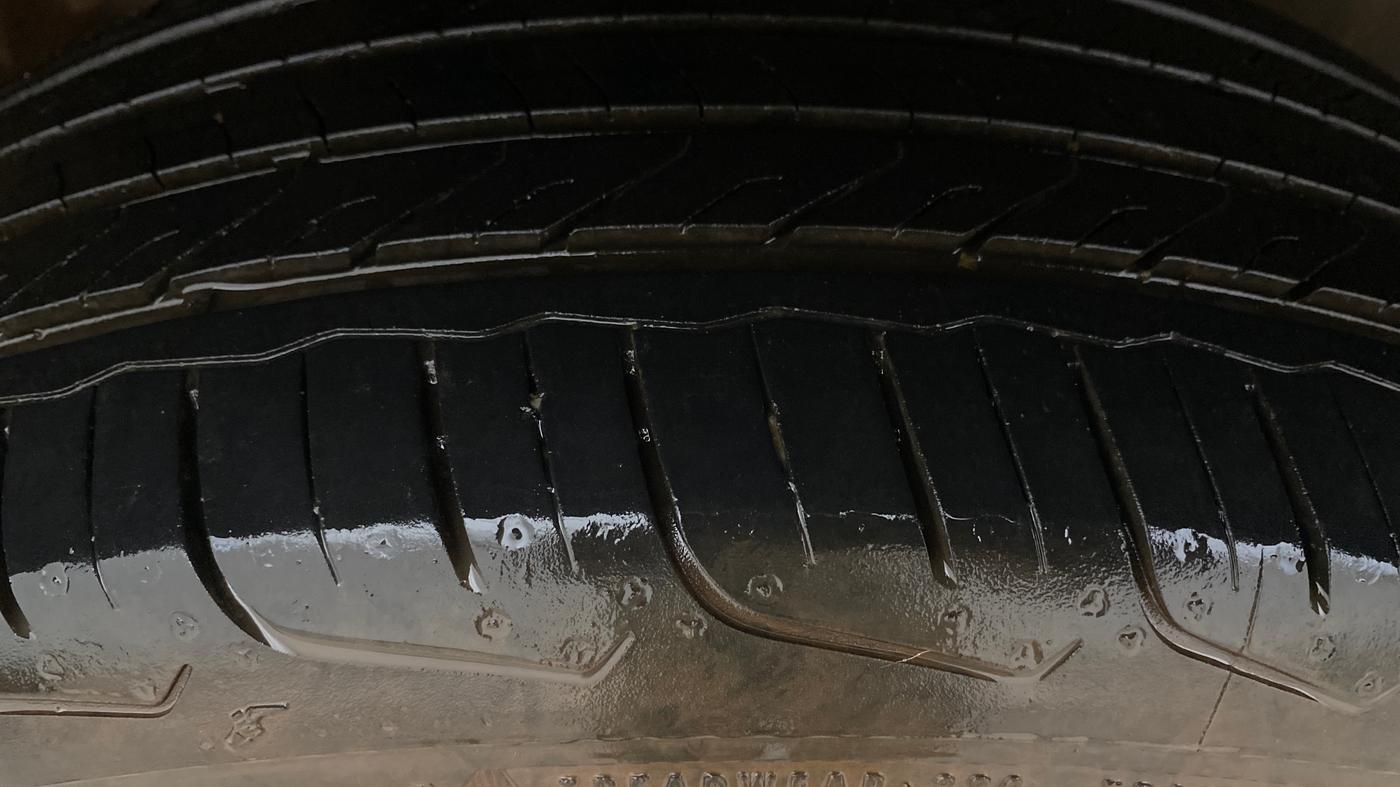 2023 Maruti FRONX DELTA PLUS 1.2MT, Petrol, Manual, 31,992 km, Right Rear Tyre Tread
