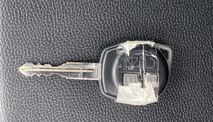 2022 Maruti BREZZA VXI SMART HYBRID, Petrol, Manual, 25,073 km, Key Close Up