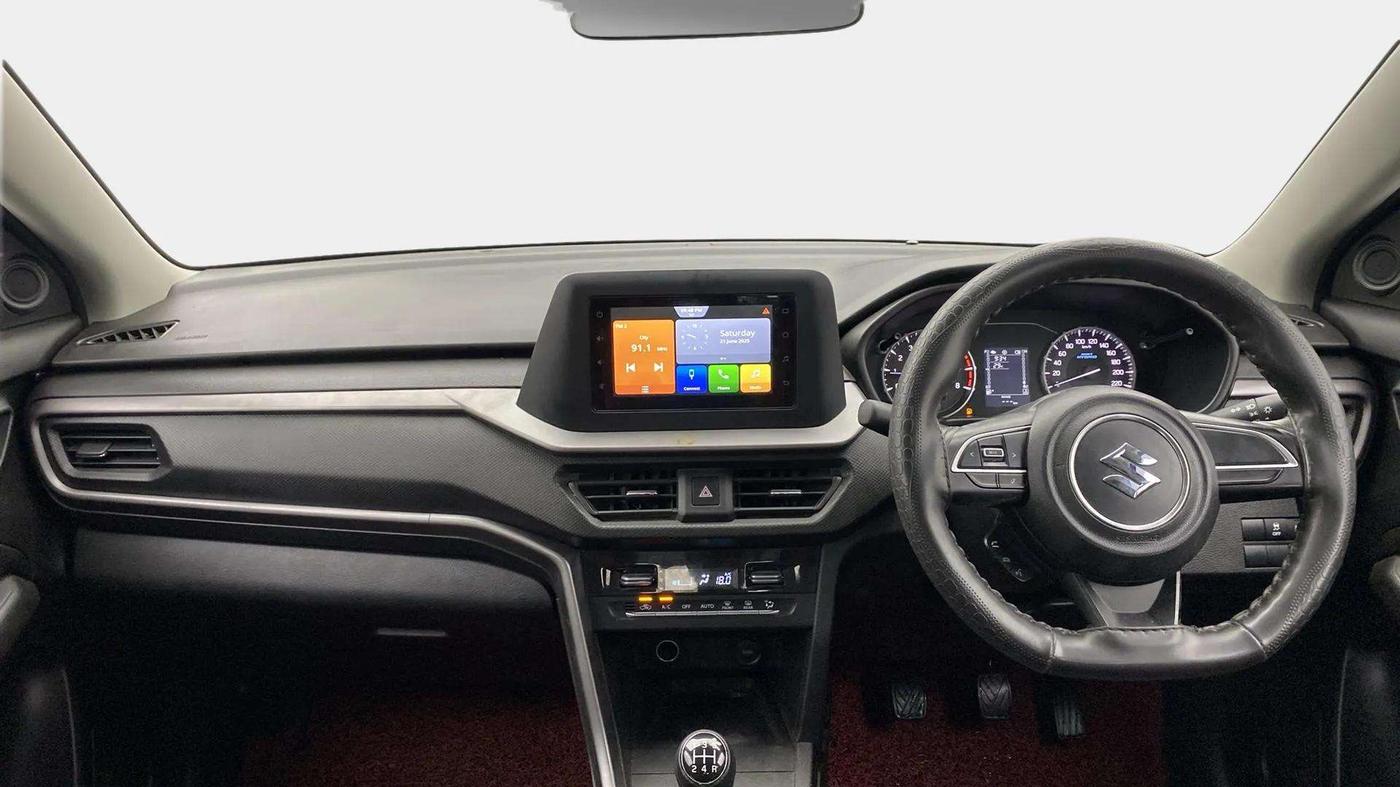 2022 Maruti BREZZA VXI SMART HYBRID, Petrol, Manual, 25,207 km, Dashboard