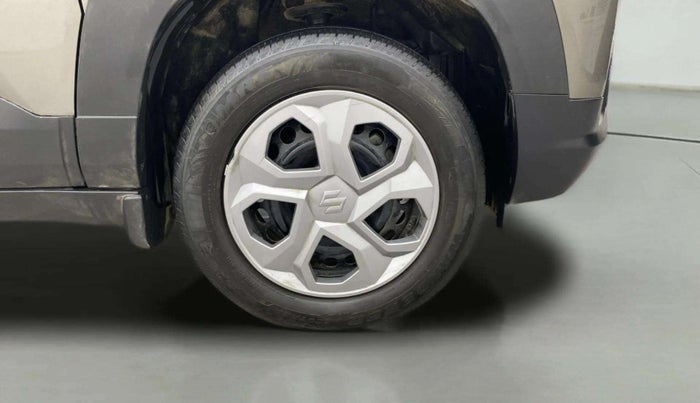 2022 Maruti BREZZA VXI SMART HYBRID, Petrol, Manual, 25,073 km, Right Front Wheel