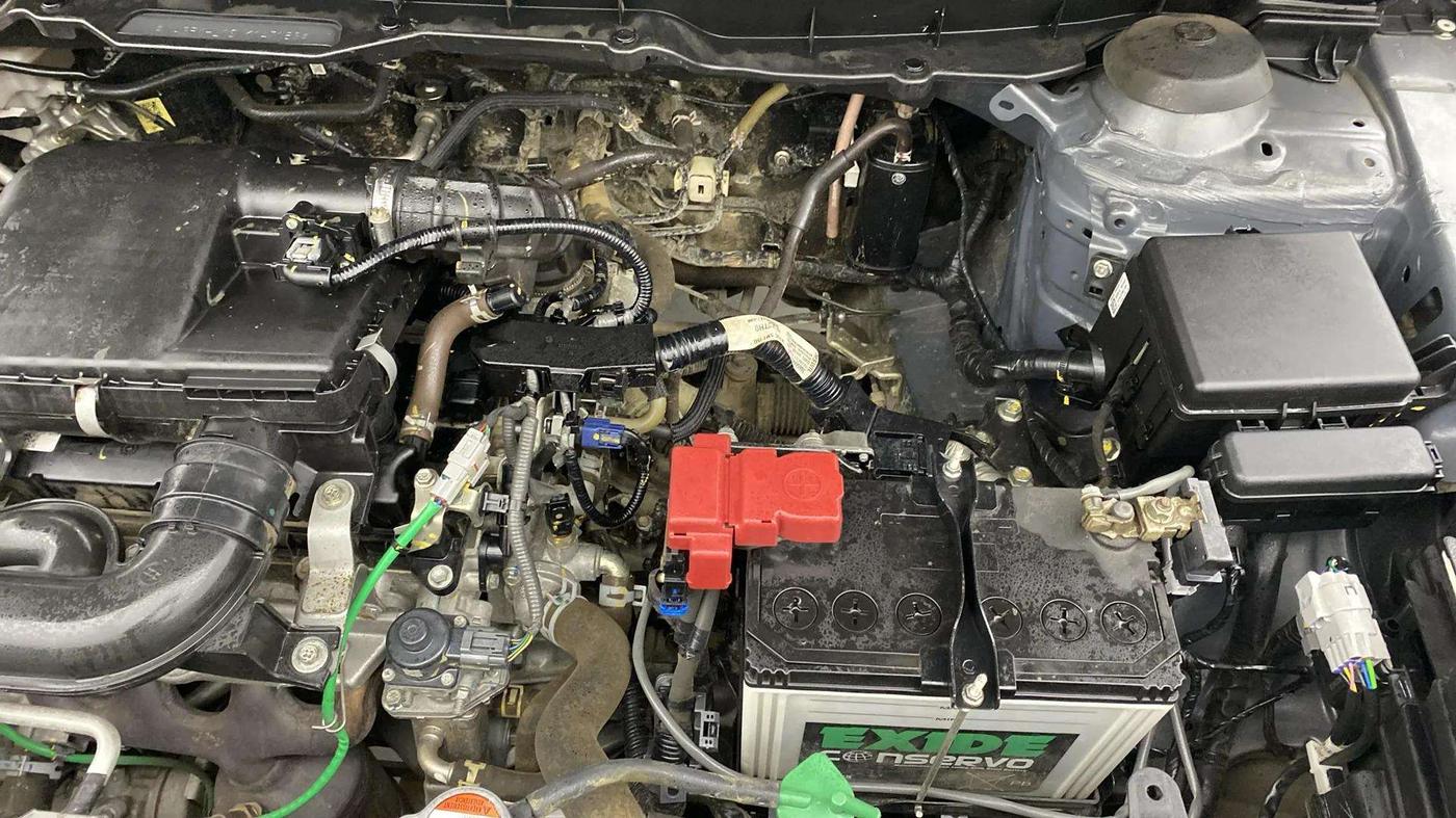 2022 Maruti BREZZA VXI SMART HYBRID, Petrol, Manual, 25,207 km, Engine View - Left