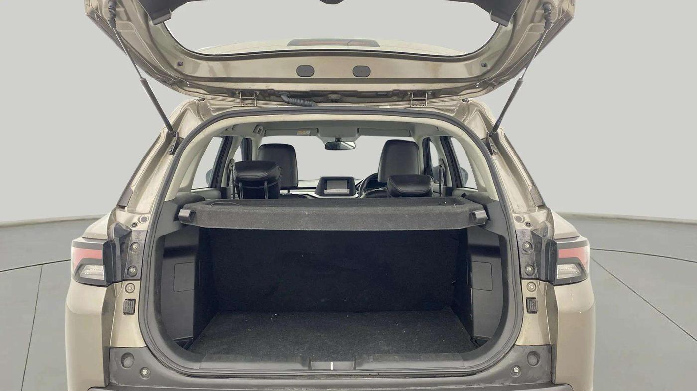 2022 Maruti BREZZA VXI SMART HYBRID, Petrol, Manual, 25,207 km, Boot Inside