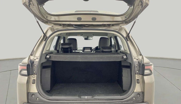 2022 Maruti BREZZA VXI SMART HYBRID, Petrol, Manual, 25,073 km, Boot Inside