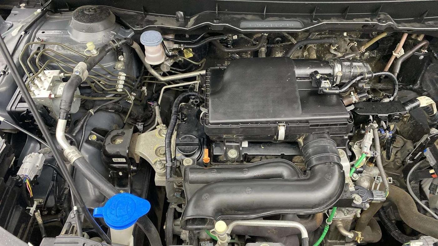 2022 Maruti BREZZA VXI SMART HYBRID, Petrol, Manual, 25,207 km, Engine View - Right