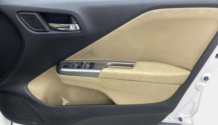 2016 Honda City 1.5L I-VTEC V MT, Petrol, Manual, 75,698 km, Driver Side Door Panels Control