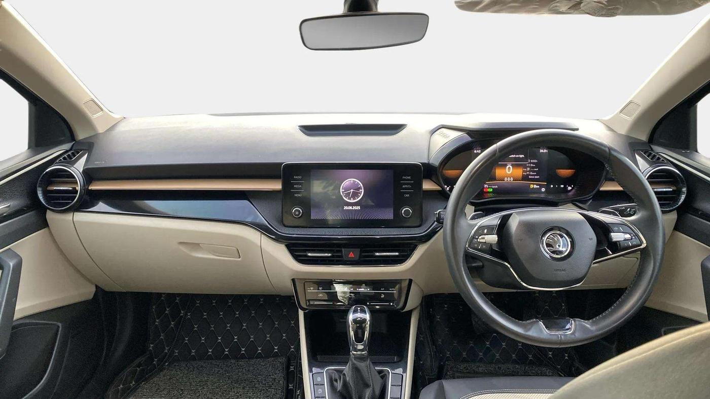 2023 Skoda SLAVIA STYLE 1.0L TSI AT, Petrol, Automatic, 30,639 km, Dashboard