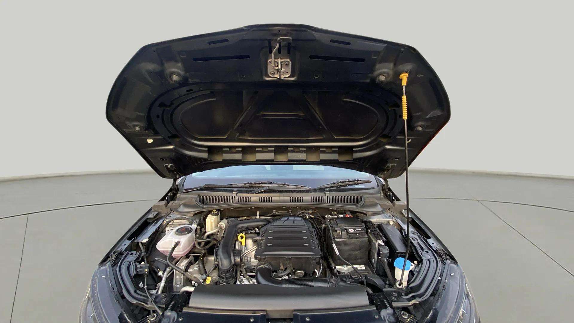 Engine-Full-View-With-Bonnet-Open-13
