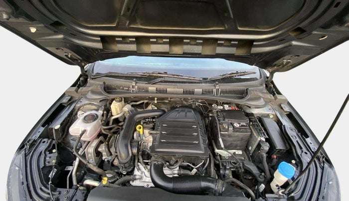 2023 Skoda SLAVIA STYLE 1.0L TSI AT, Petrol, Automatic, 30,580 km, Engine View