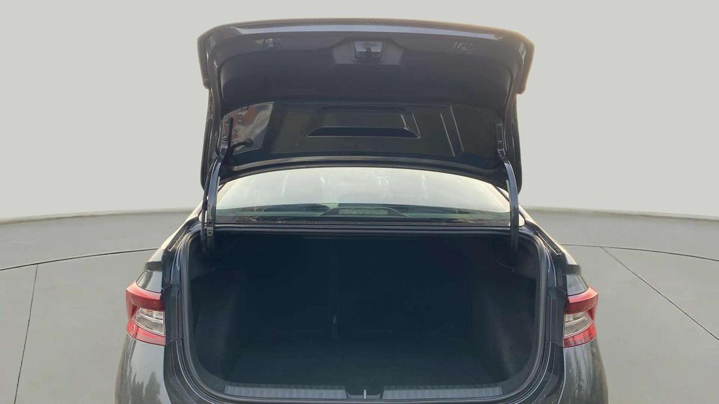 2023 Skoda SLAVIA STYLE 1.0L TSI AT, Petrol, Automatic, 30,639 km, Boot Open Zoomed View