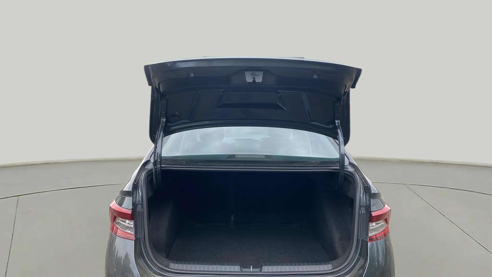 Boot-Open-Top-Half-View-43