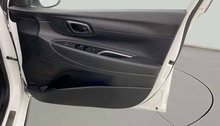 2021 Hyundai NEW I20 ASTA (O) 1.2 MT, Petrol, Manual, 34,138 km, Driver Side Door Panels Control
