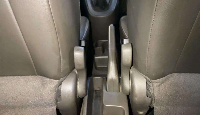 2013 Hyundai i10 SPORTZ 1.2, Petrol, Manual, 43,794 km, Driver Side Adjustment Panel