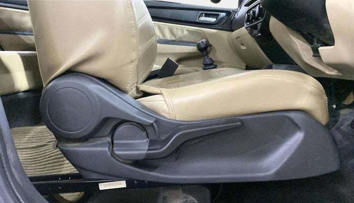 2019 Honda Amaze 1.2L I-VTEC S, CNG, Manual, 51,241 km, Driver Side Adjustment Panel