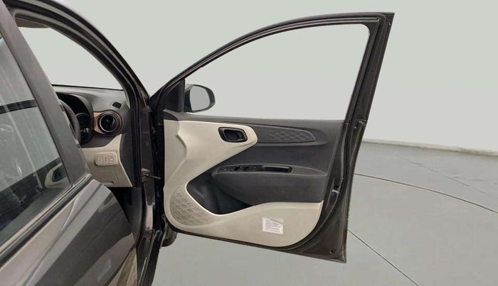 2022 Hyundai AURA S 1.2 CNG, CNG, Manual, 47,438 km, RHS Front Door