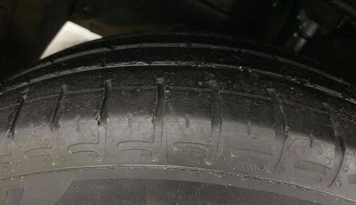 2022 Hyundai AURA S 1.2 CNG, CNG, Manual, 47,438 km, Left Front Tyre Tread