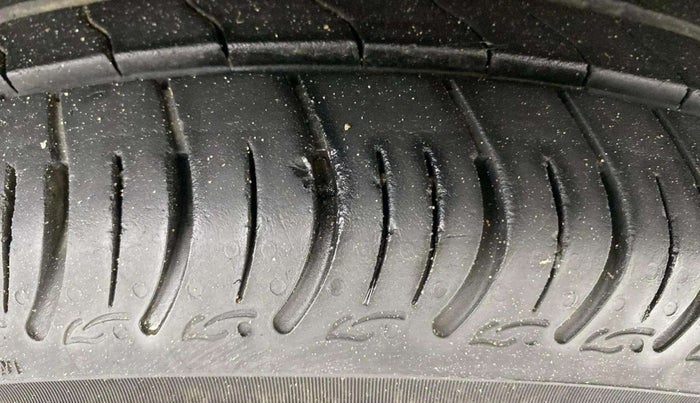 2022 Maruti S PRESSO VXI PLUS AMT, Petrol, Automatic, 23,026 km, Right Front Tyre Tread