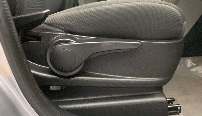 2019 Tata Tiago XZ PETROL, Petrol, Manual, 59,681 km, Driver Side Adjustment Panel