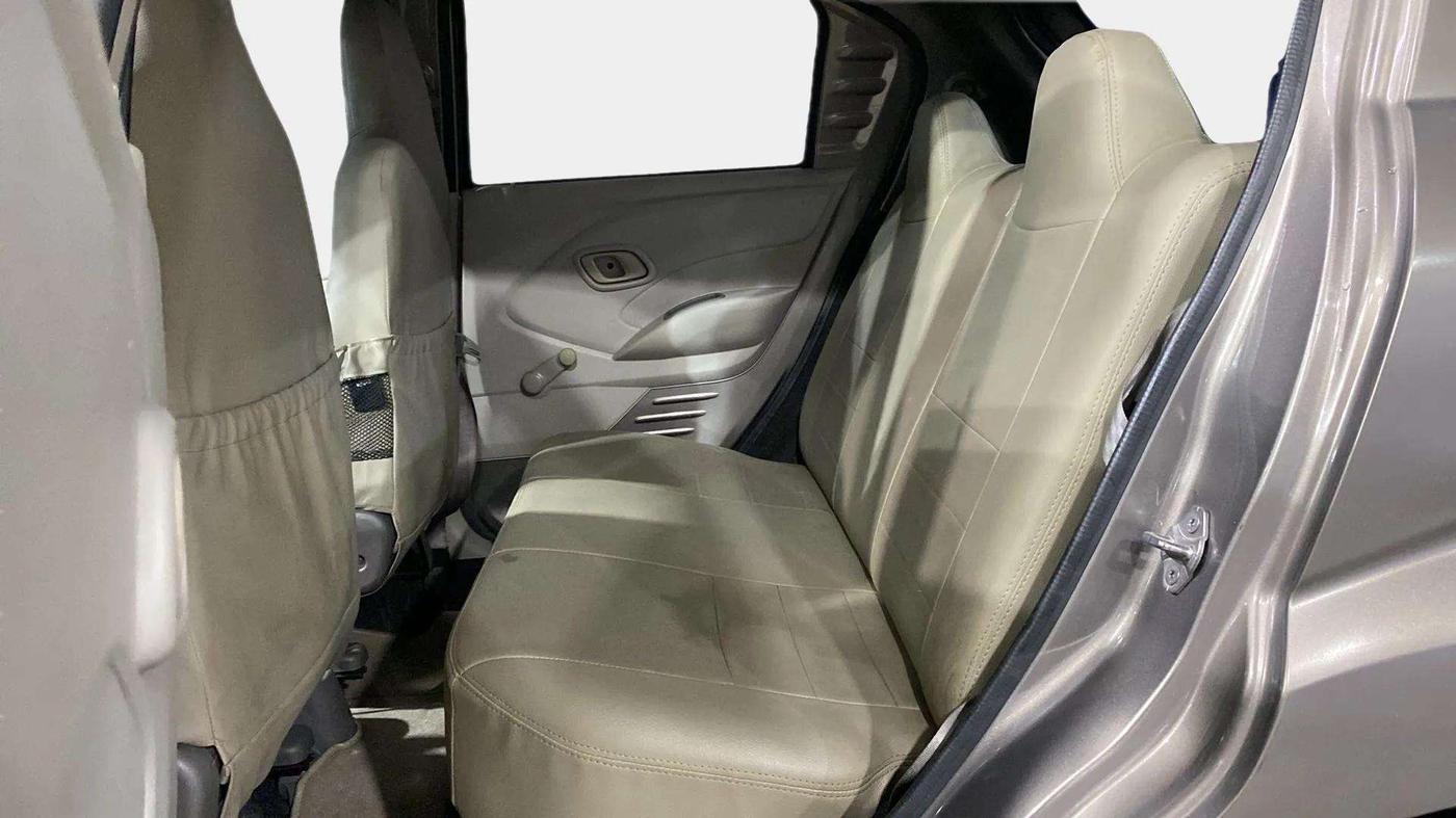 2017 Datsun Redi Go T (O), Petrol, Manual, 28,623 km, Right Side Rear Door Cabin