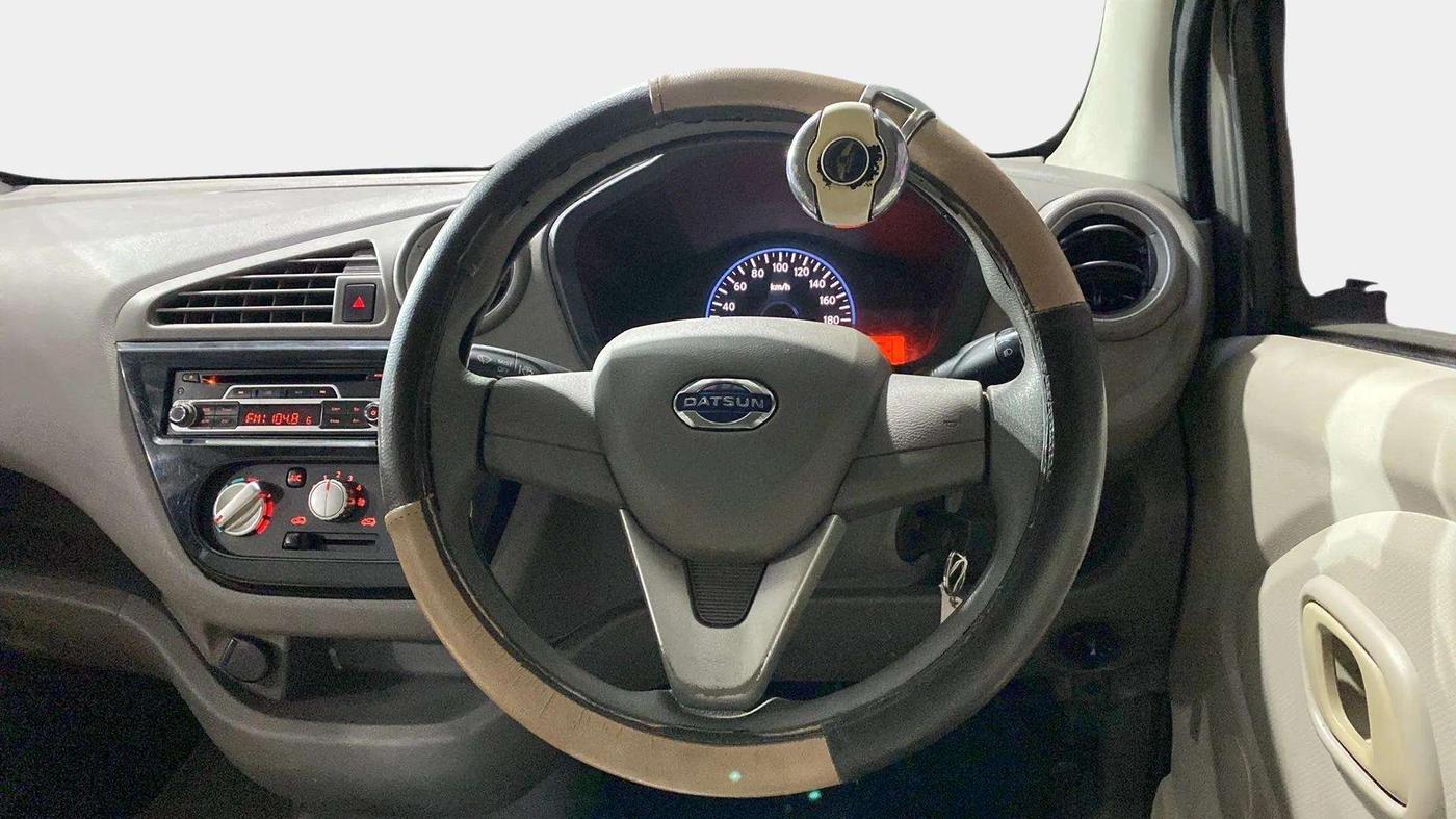 2017 Datsun Redi Go T (O), Petrol, Manual, 28,623 km, Steering Wheel Close Up